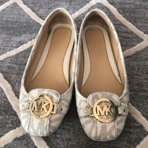 Michael kors logo flats